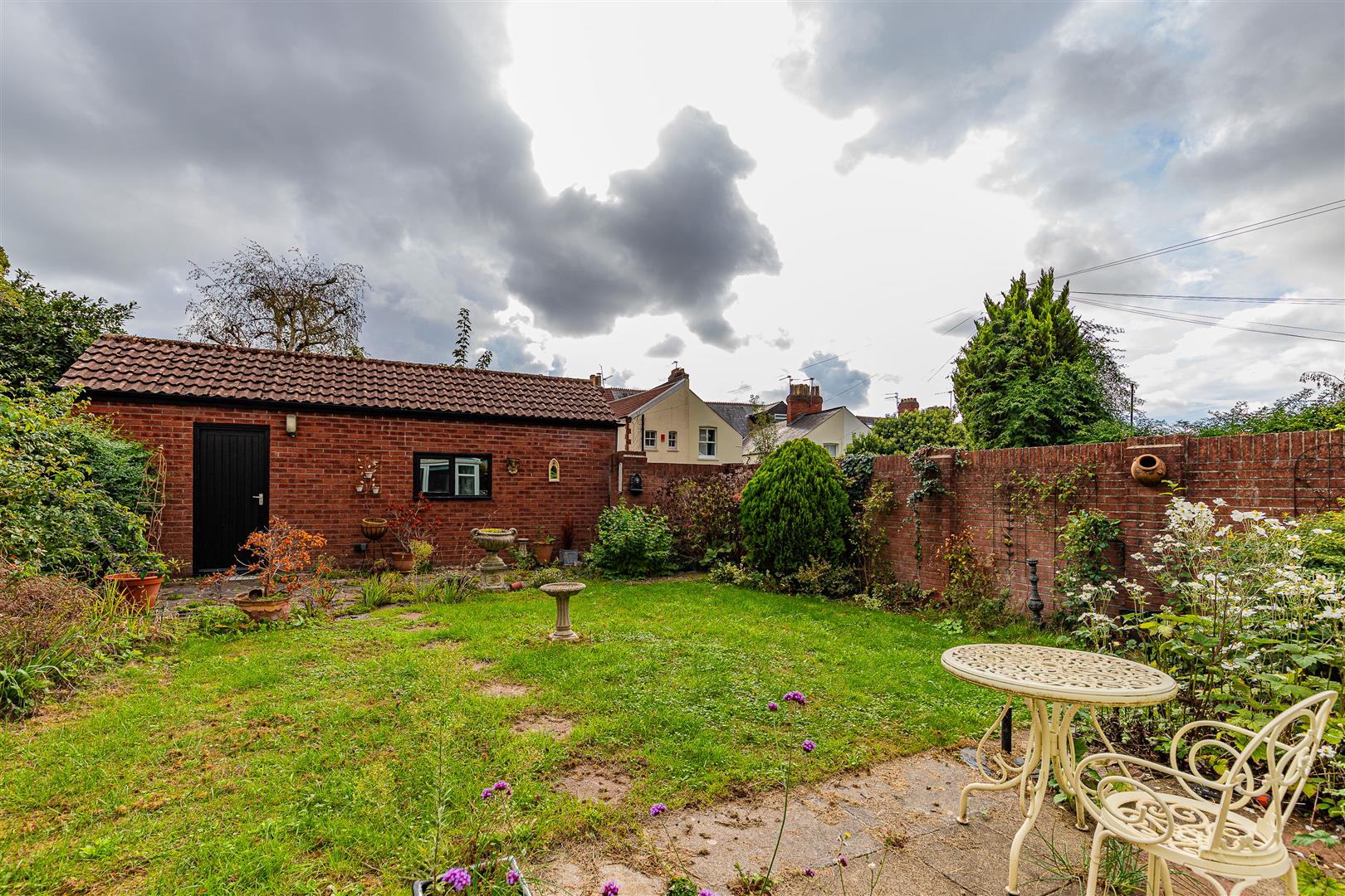 Boleyn Walk, Penylan, Cardiff — photograph 2